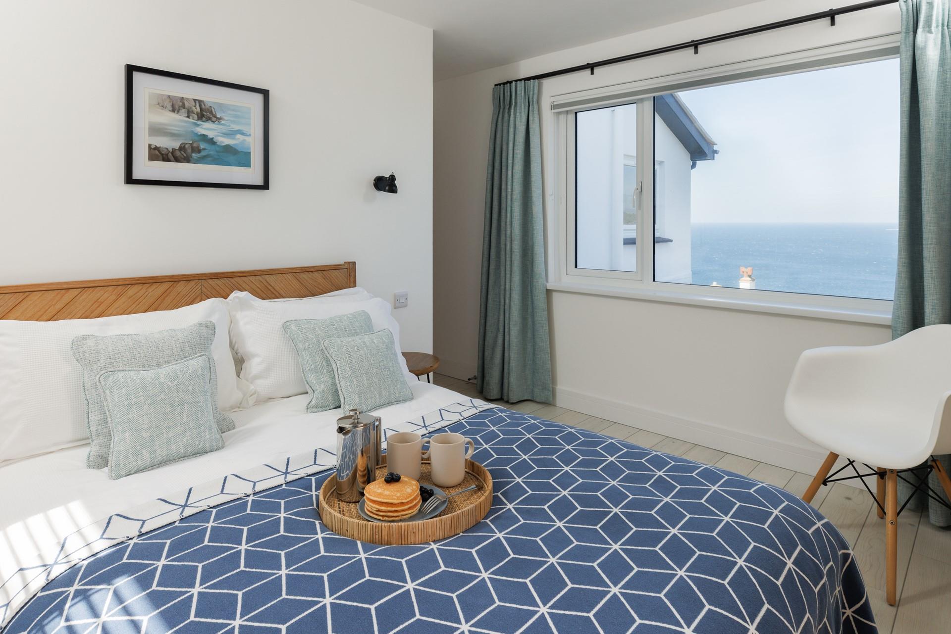 Wake up to sea views every morning!