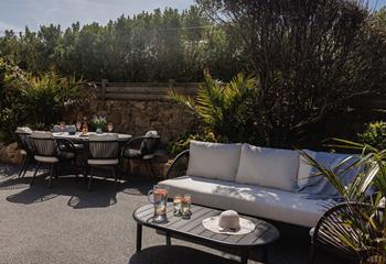 The garden offers plenty of space for all the family.