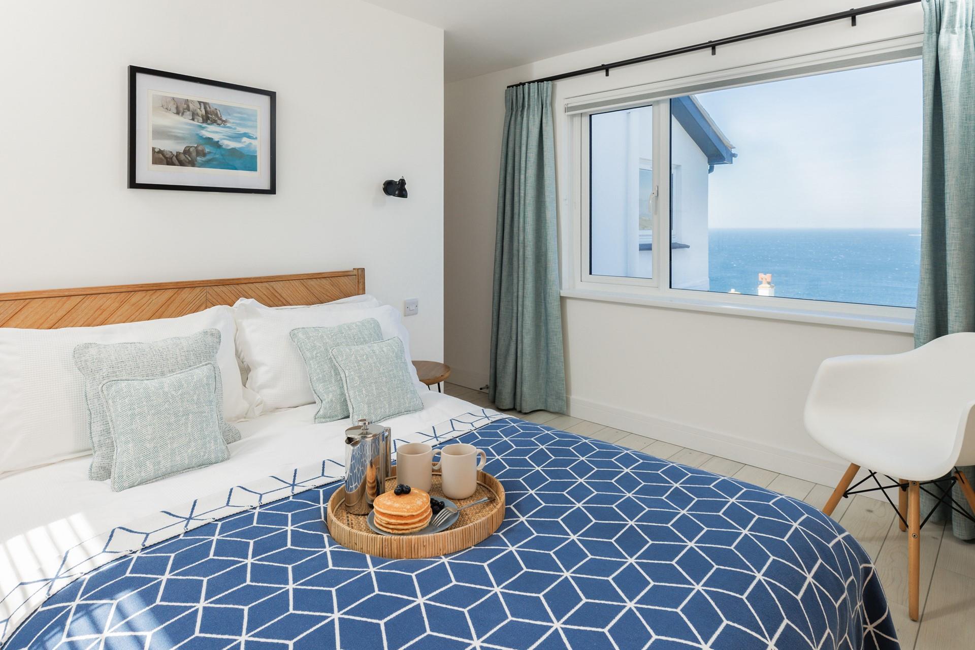 Wake up to sea views every morning!