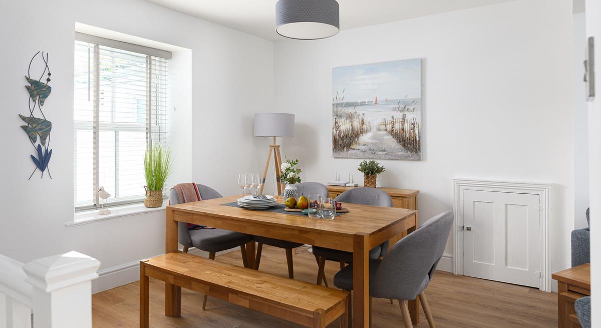 There are plenty of places to buy local Cornish produce to enjoy at meal times. 