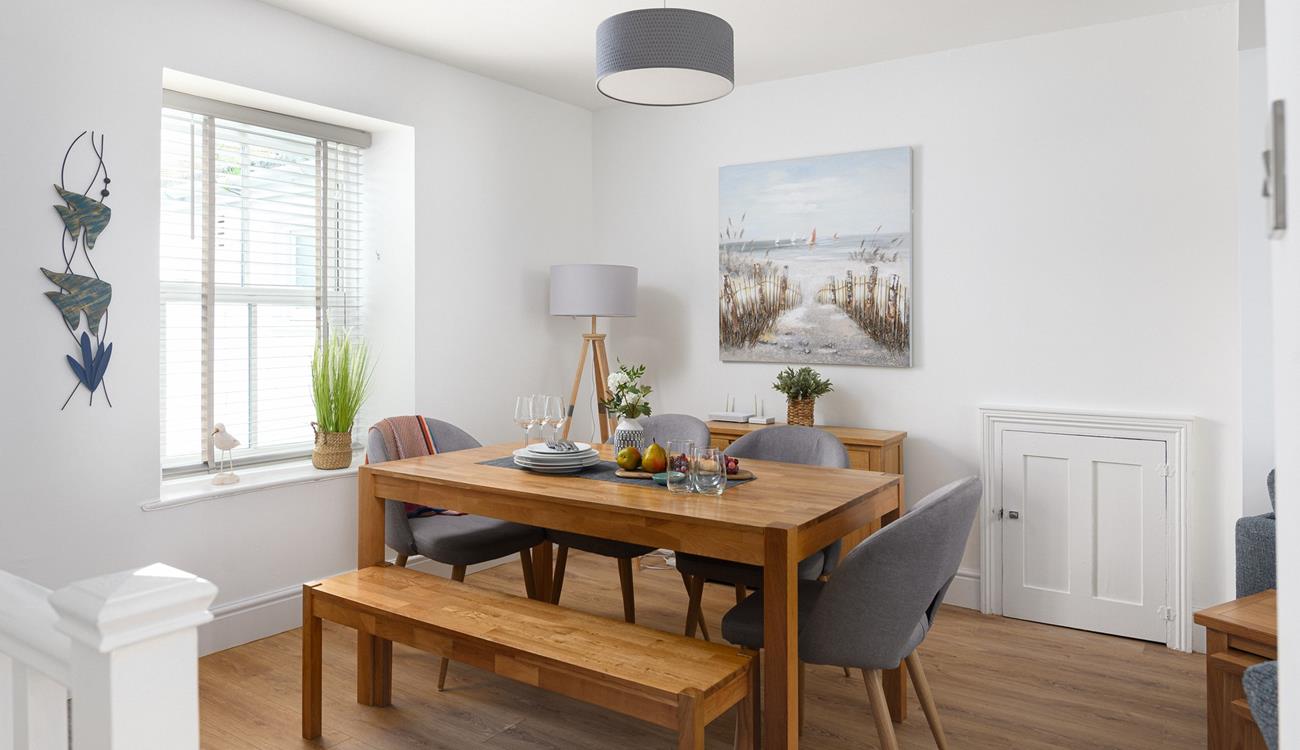 There are plenty of places to buy local Cornish produce to enjoy at meal times. 