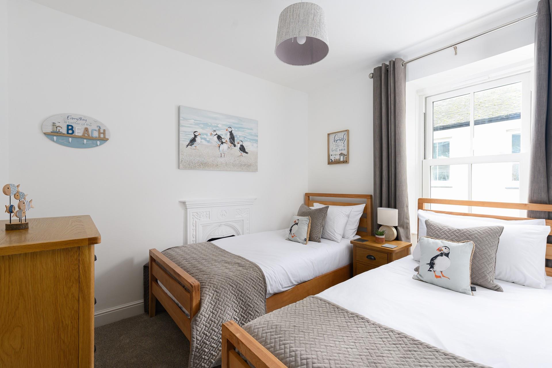 Fisherman's Retreat is an ideal family holiday, sleeping up to 6 people.