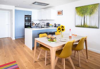 Keep the cook of the family company, with a breakfast bar and stools.