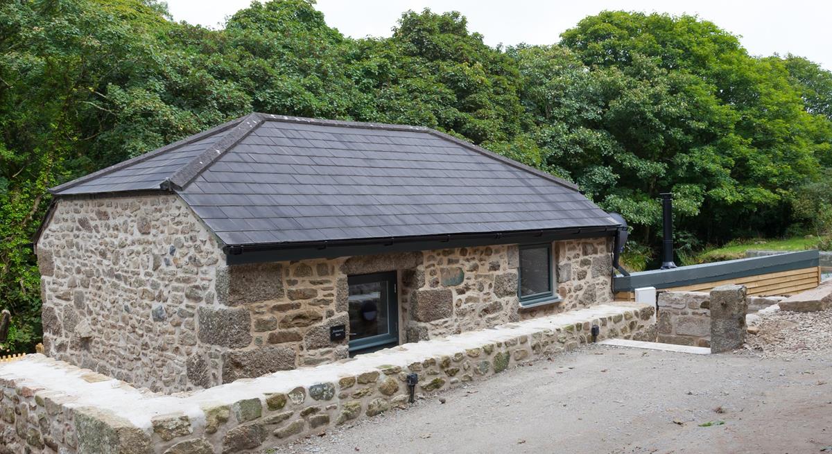 Relax in peace and tranquillity and take advantage of the countryside walks on offer in the area.