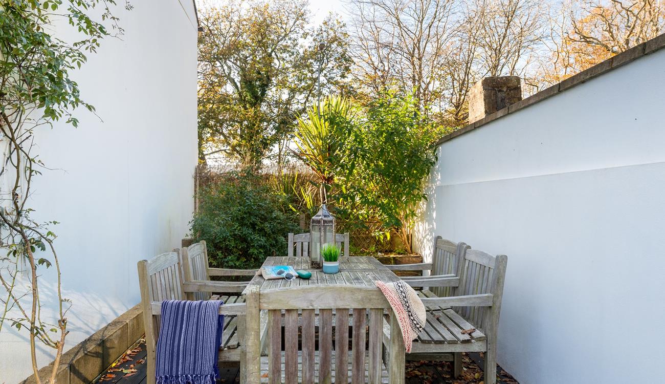 The Shipwreck Treasure Museum, home to the largest private collection of shipwreck artefacts in Europe is nearby!