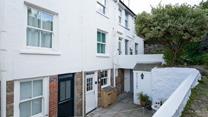 Though quietly located the property is still within easy reach of all St Ives has to offer!