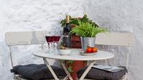 Pour yourself a glass of something chilled and get lost in a good book with nothing on the agenda but relaxation! 