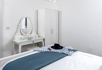 Plus there's a wardrobe so you can unpack with ease.