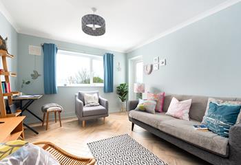 Sink into the cosy sofa after an evening walk on Carbis Bay beach.