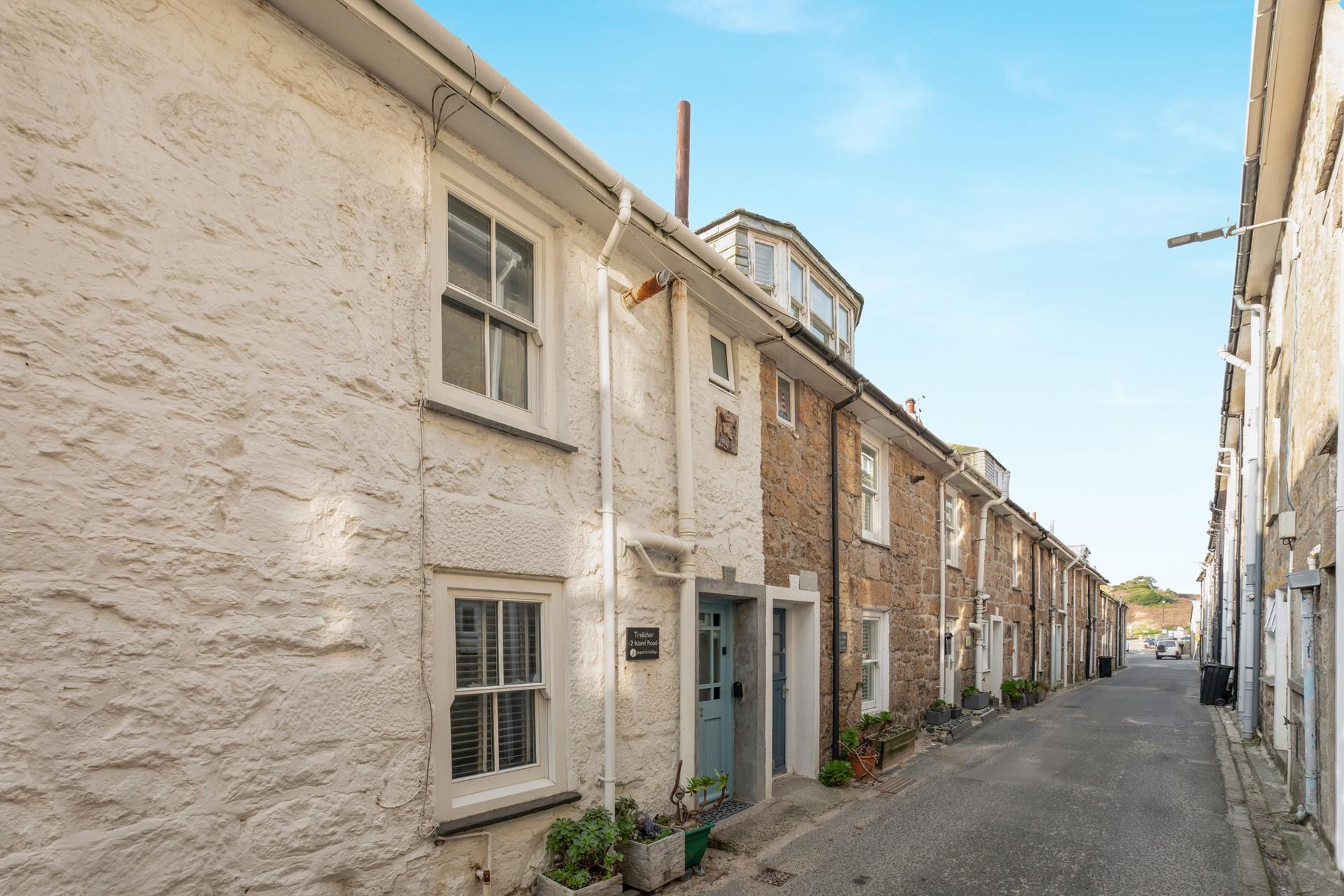 Trelither is situated just steps from the beach!