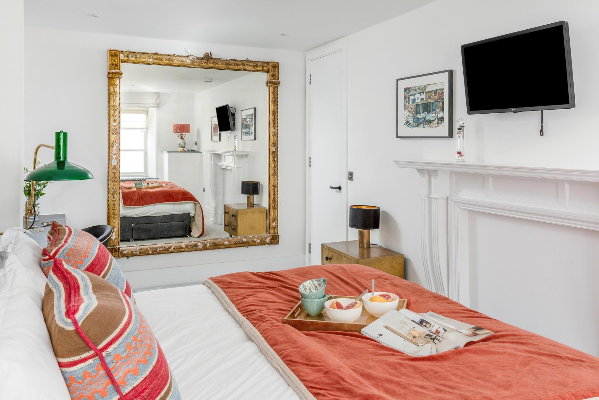 Decide on the day's plans over a morning cuppa.