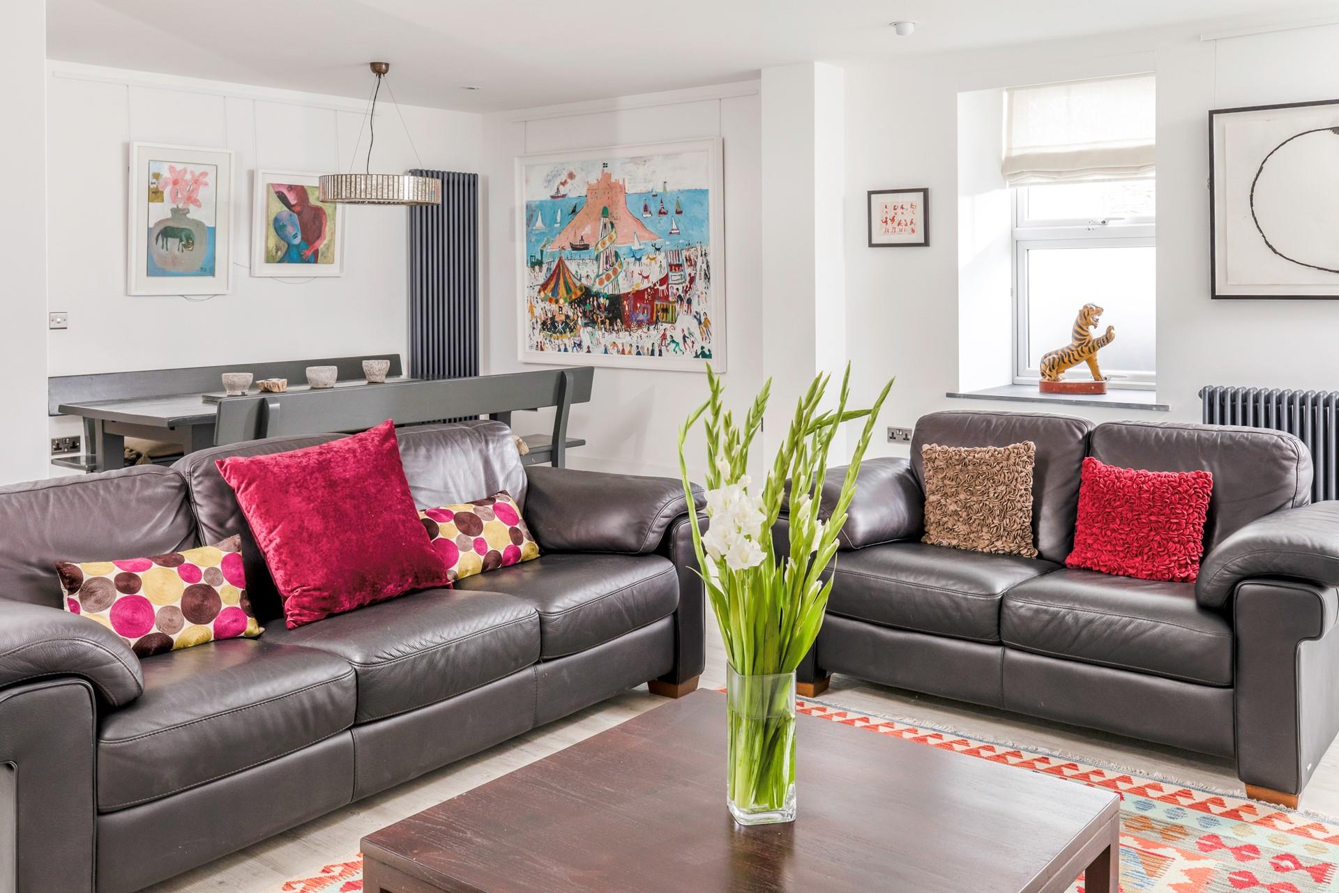 Put your feet up and watch your favourite film on the Smart TV.