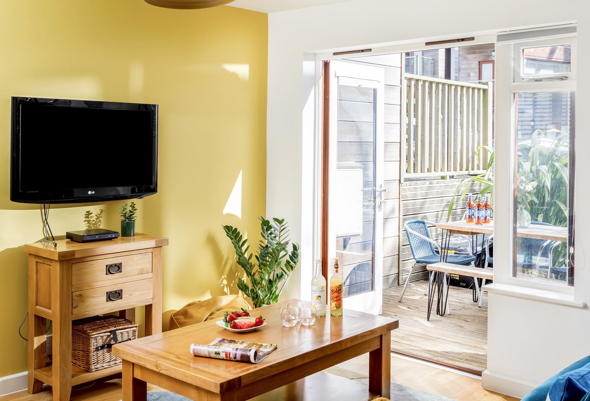 Enjoy a leisurely breakfast together and plan the day ahead. 