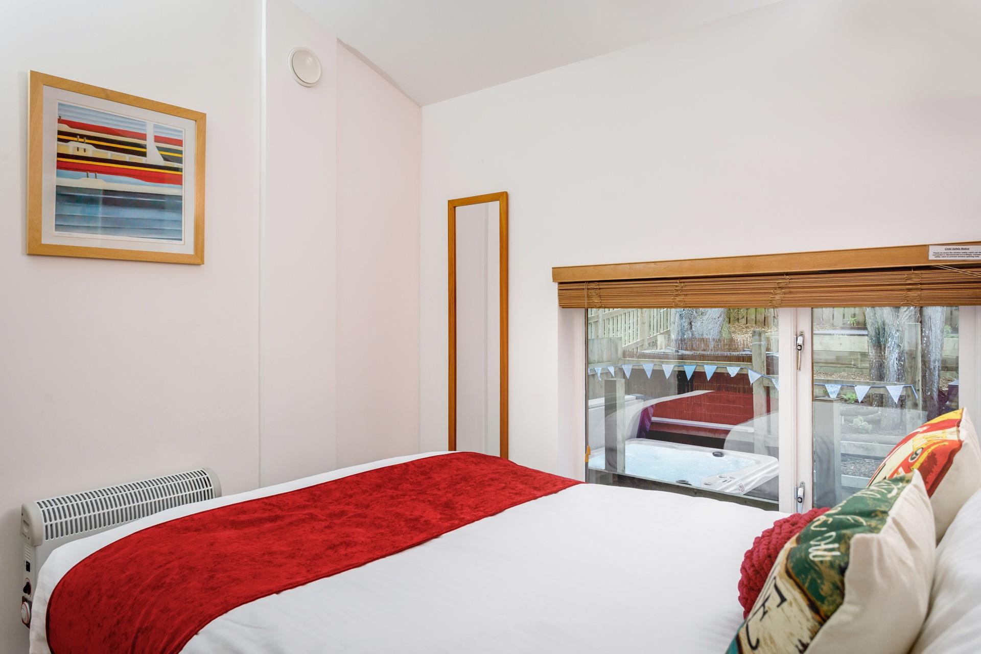 Wake up and sip your morning cuppa in bed discussing the day's plans.