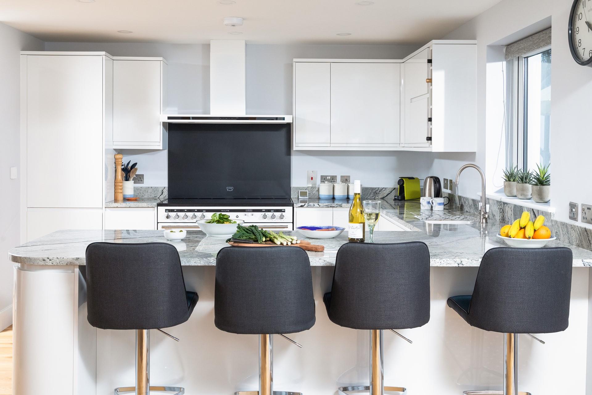 Tuck into fresh pastries at the breakfast bar to set yourself up for the day.