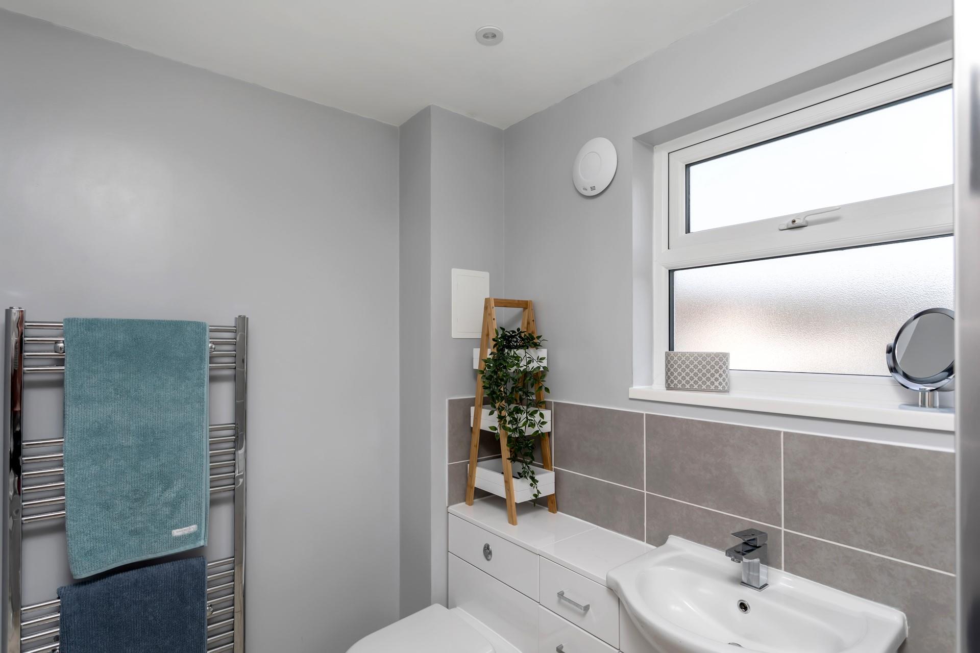 Jump out of the shower and grab your warm towel, heated by the towel rail. 