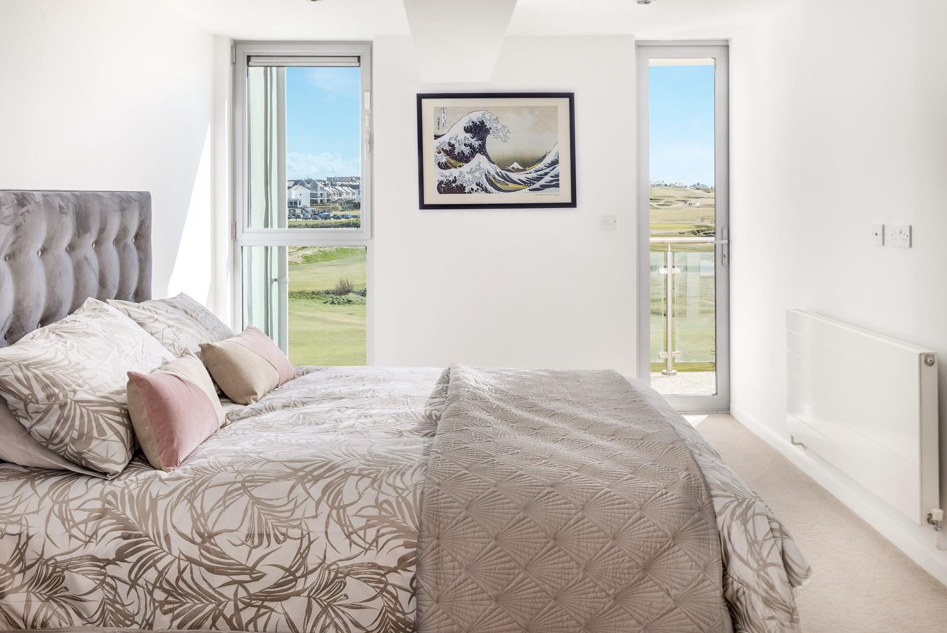 You can access a second balcony from both bedrooms, so you can step out of bed and breathe in the fresh sea air.