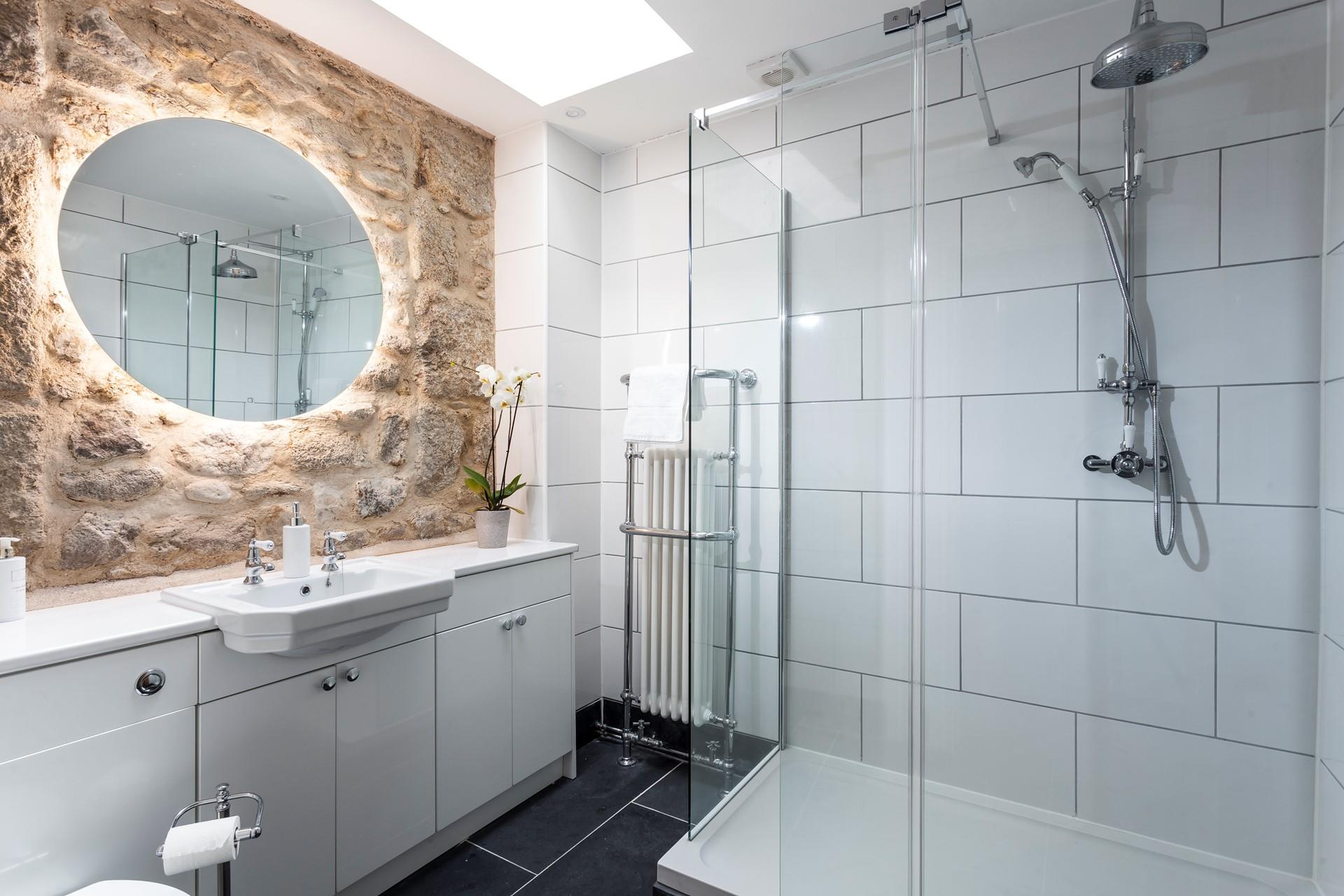 Wash off your sandy toes in the large shower.