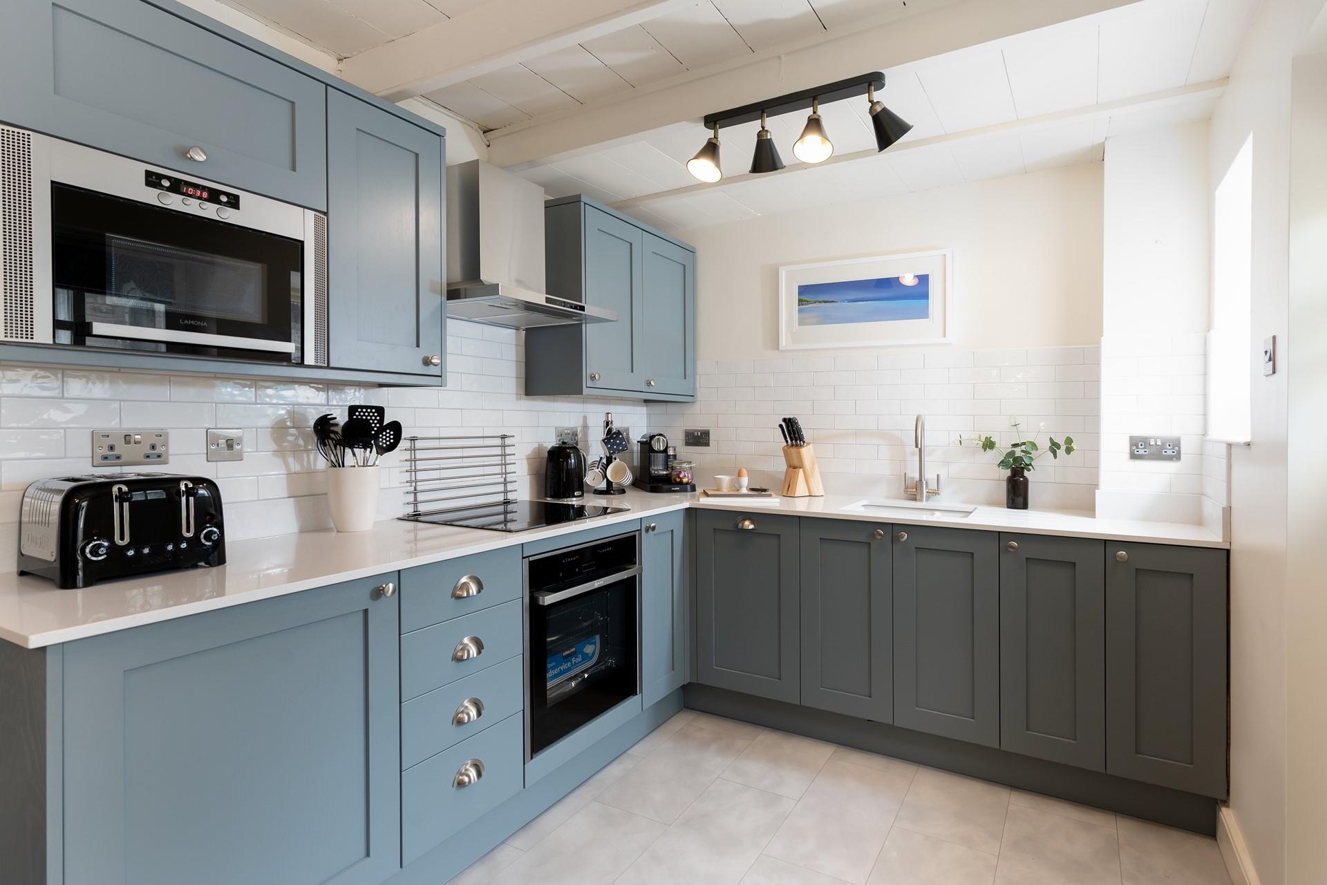 The kitchen is well-equipped with everything you need to rustle up your favourite foods on your holiday. 