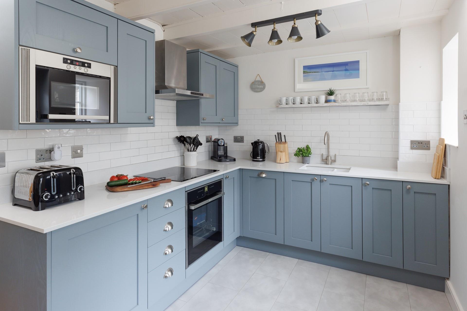 The kitchen is well-equipped with everything you need to rustle up your favourite foods on your holiday. 