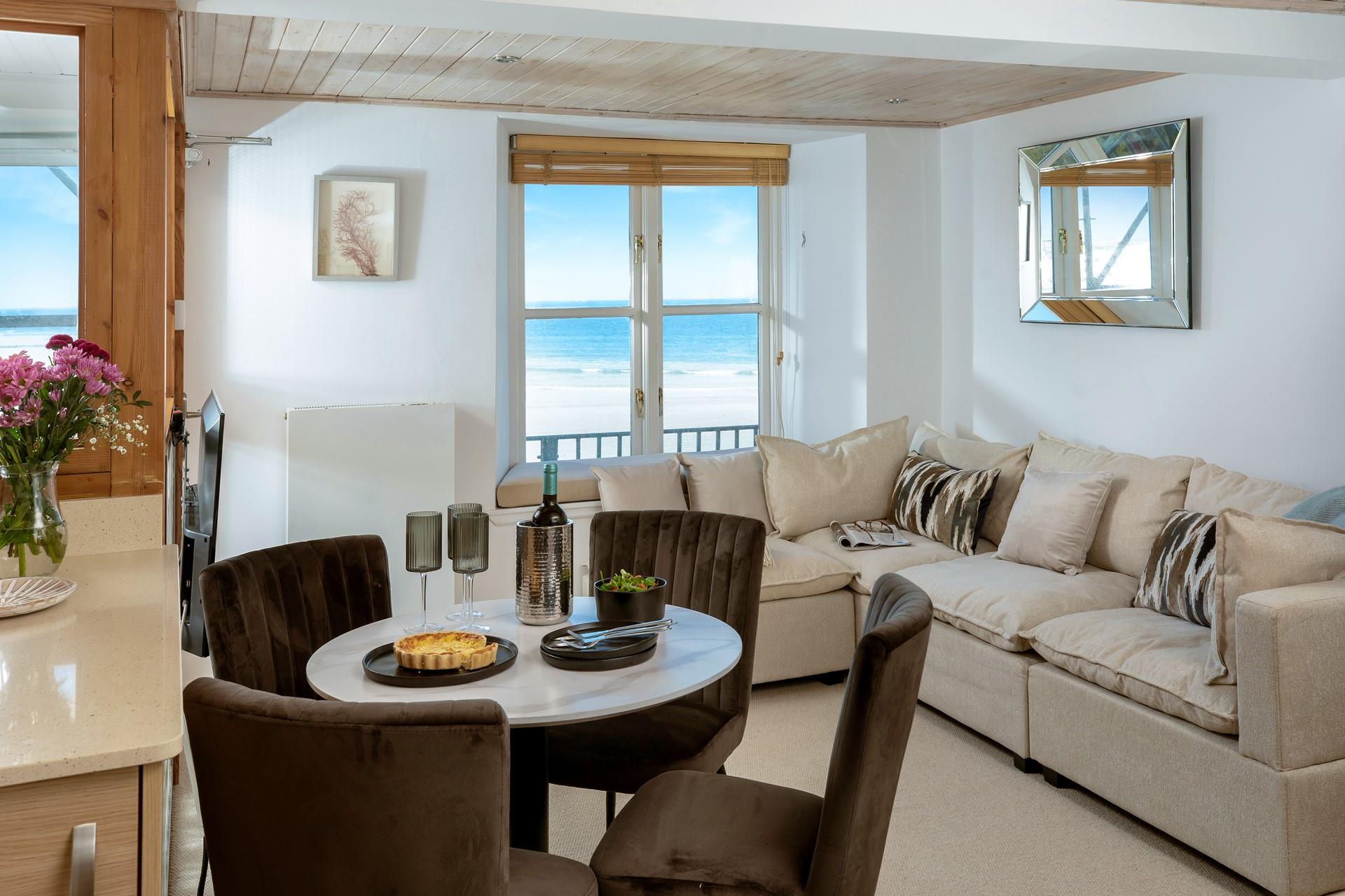 Rustle up a feast in the well-equipped kitchen and enjoy a sit down meal at the dining table. 