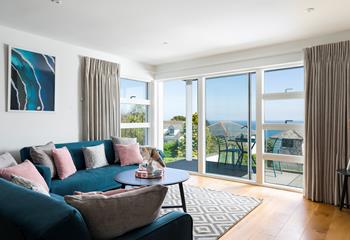 Lighthouse View, Salt Apartments in Porthminster