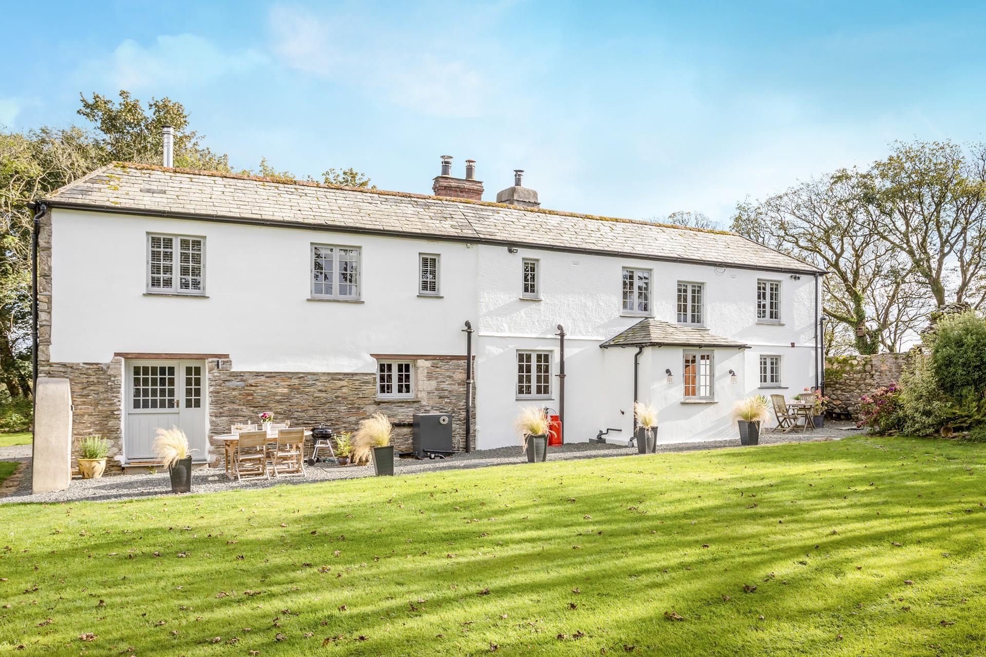 Lower Trevivian Cottage adjoins Lower Trevivian and the two properties are available to book together for larger parties.