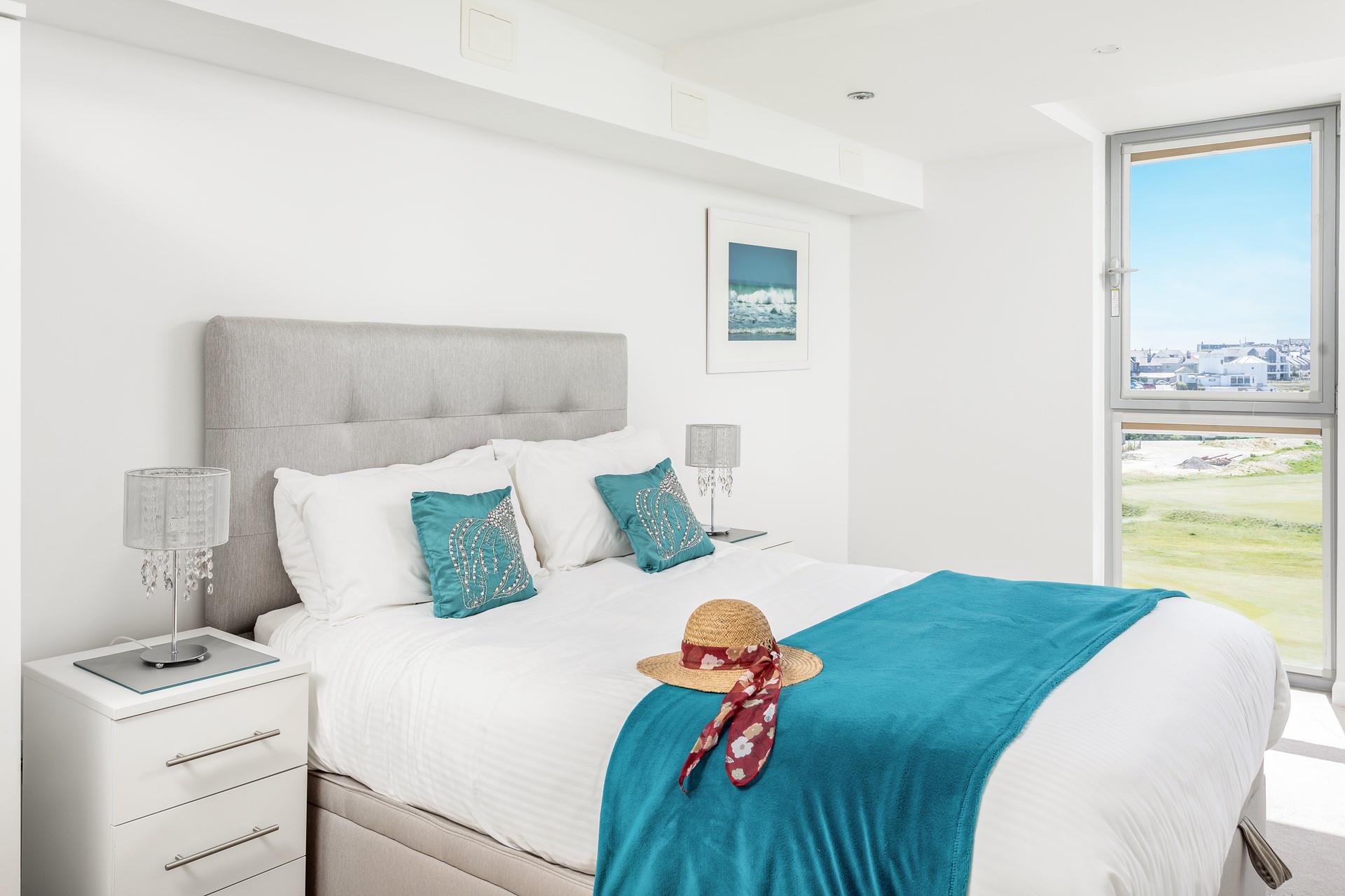 With comfortable furnishings and beautiful views, 44 Zinc has all you need for a fabulous week by the sea.