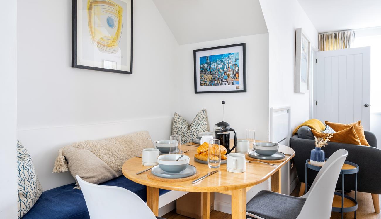 Located close to the beach, tuck into a tasty breakfast before stepping onto the sand.