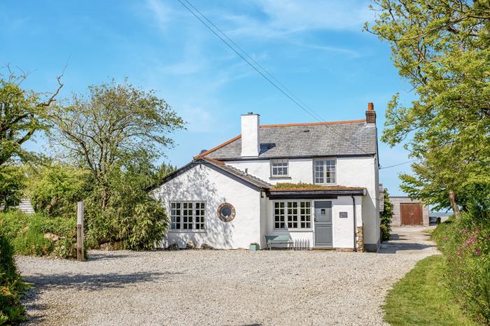 The Farmhouse, Sleeps 6 in Wadebridge