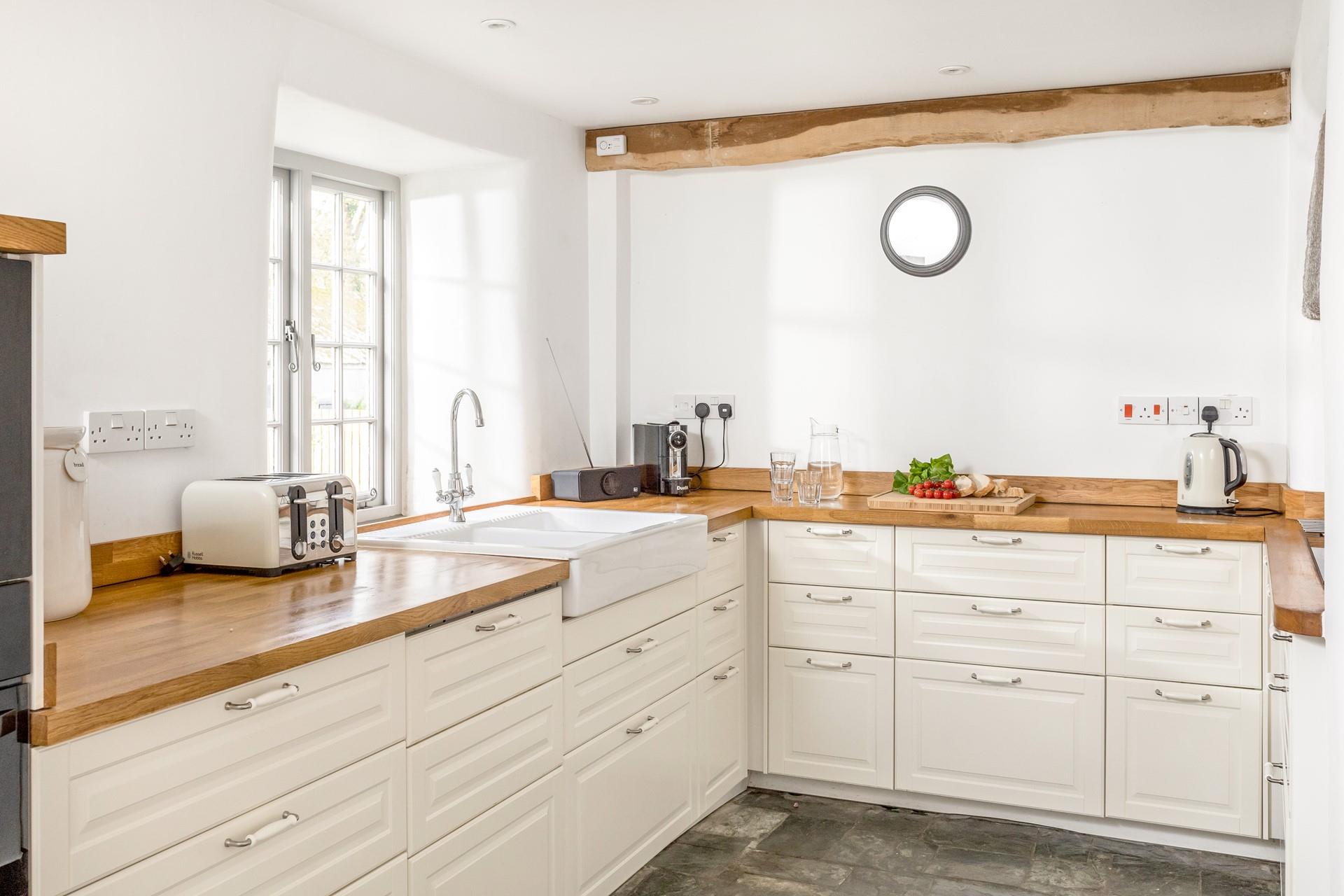 Start the day with a coffee from the machine whilst you discuss the day's plans.