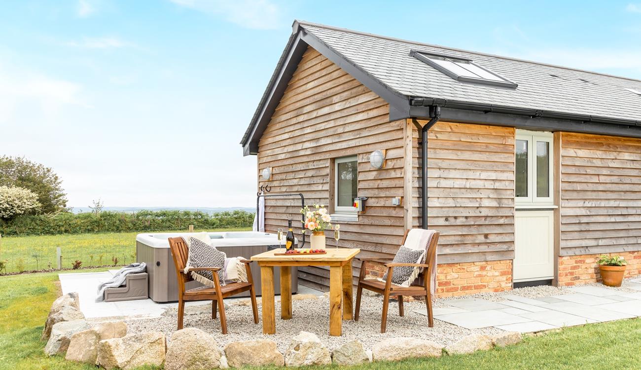 Carn Stables is the perfect place to relax, situated down a peaceful country lane.