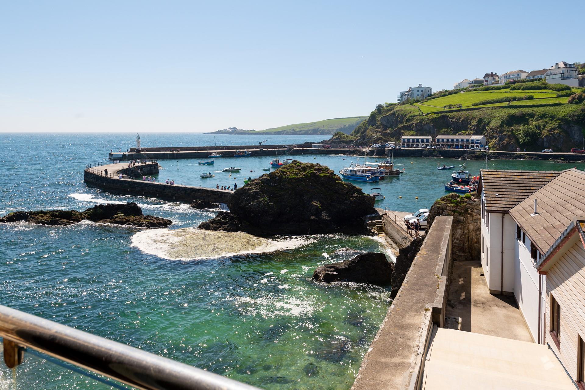 Sit back and relax with a glass of your favourite tipple and take in the stunning views.