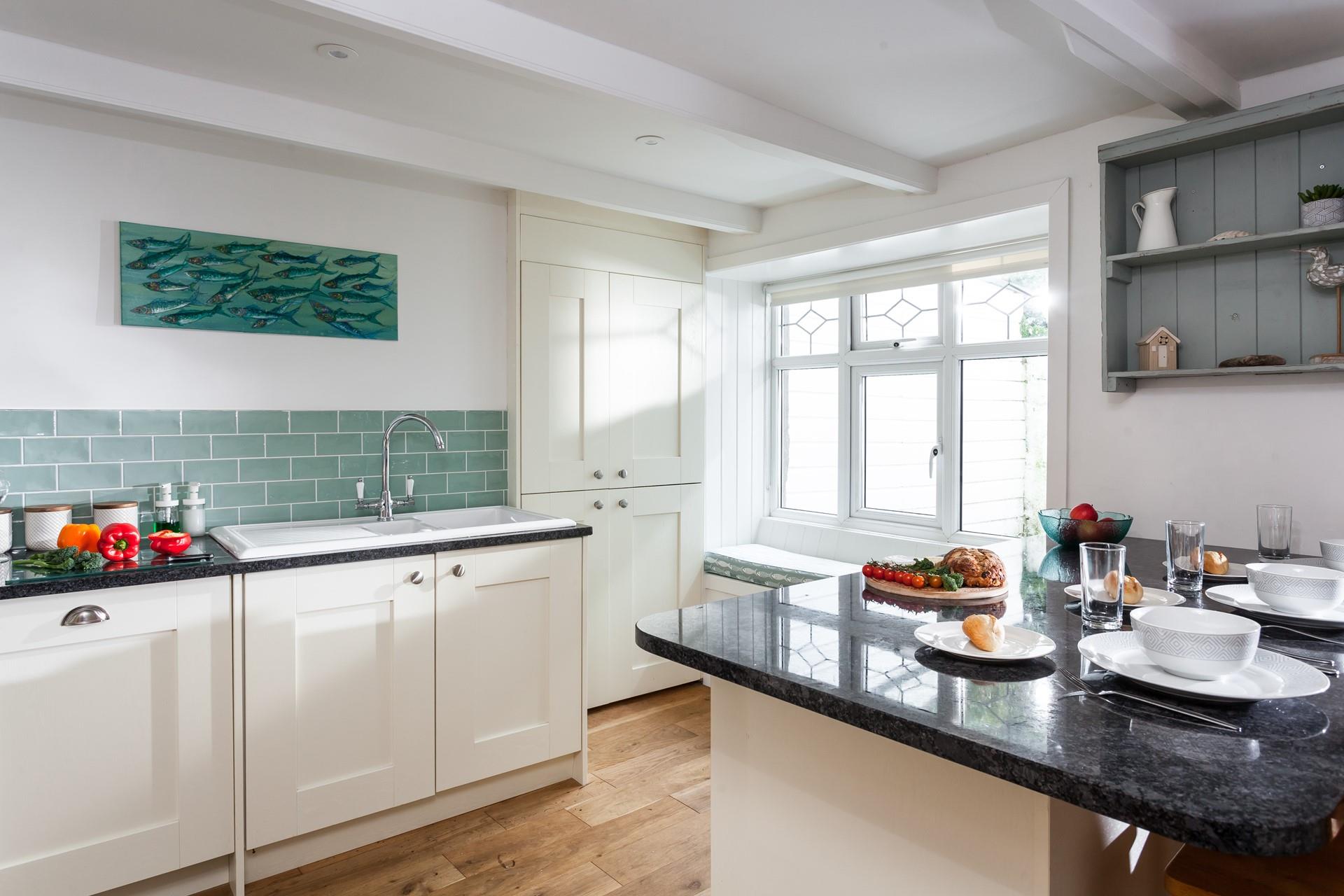 Sit around the breakfast bar and enjoy a hearty breakfast before heading out for the day.