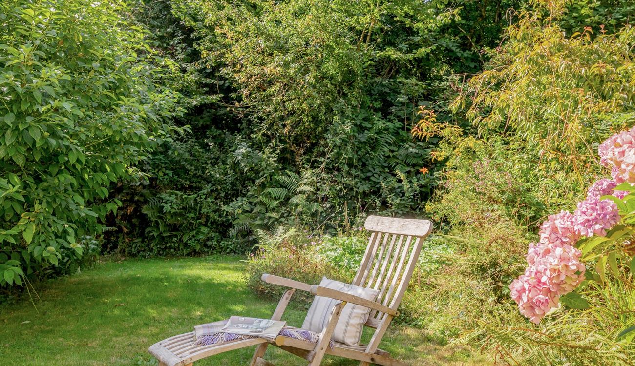  Enjoy a quiet and relaxing read in countryside bliss.