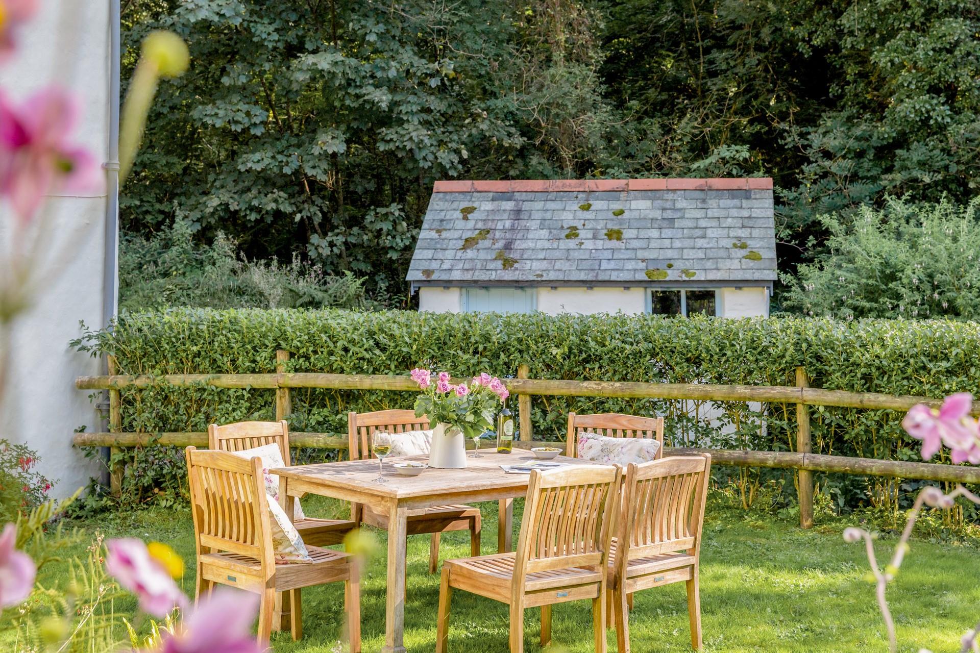 Enjoy some alfresco drinks and snacks on a warm summer's evening.