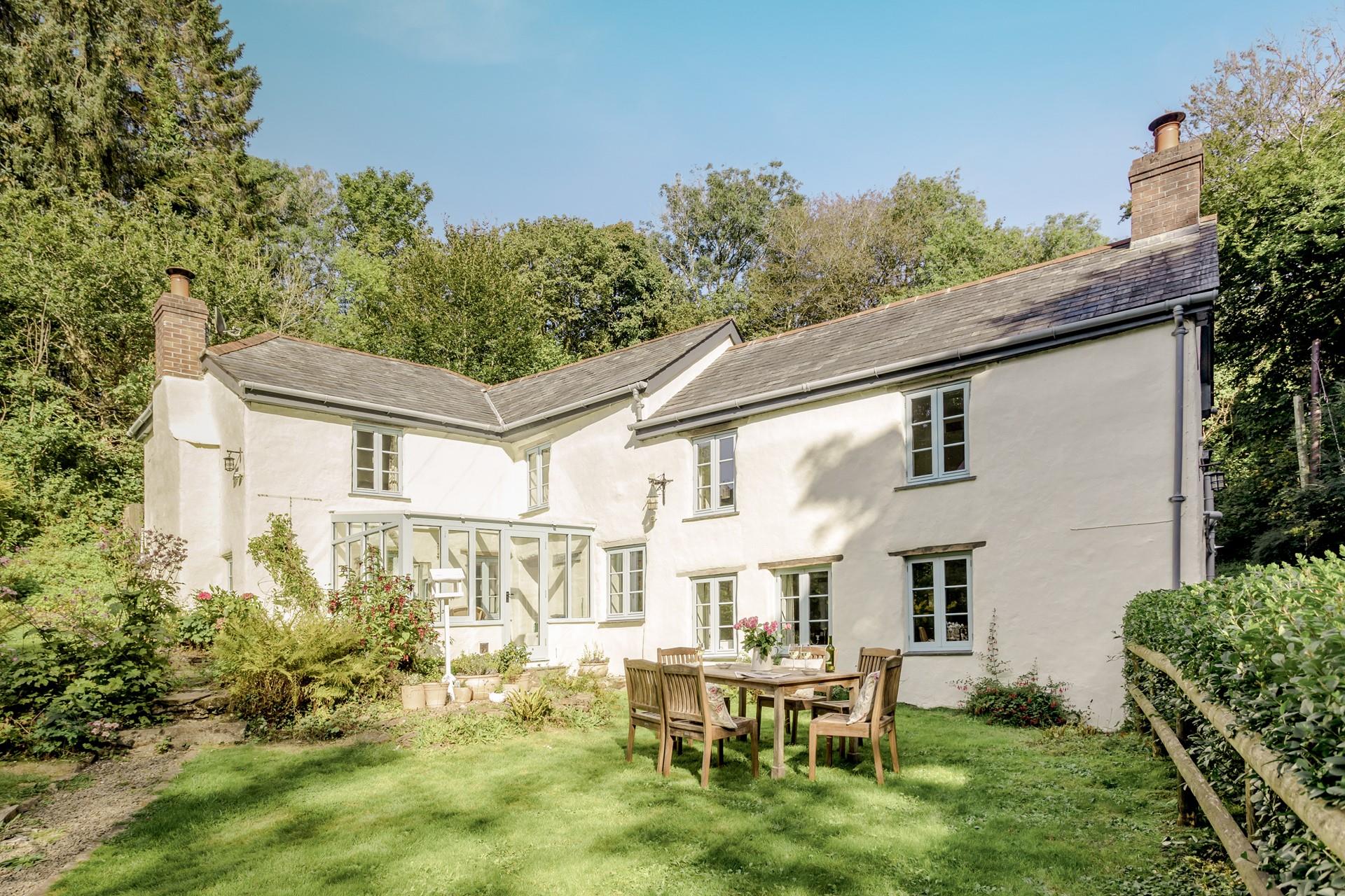 Relax in this dreamy oasis of tranquillity and calm.