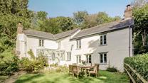 Relax in this dreamy oasis of tranquillity and calm.