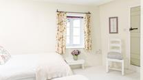 The kids will enjoy cosy sleepovers after a busy day making Cornish memories. 