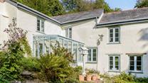 Children will love to play and explore the private gardens.