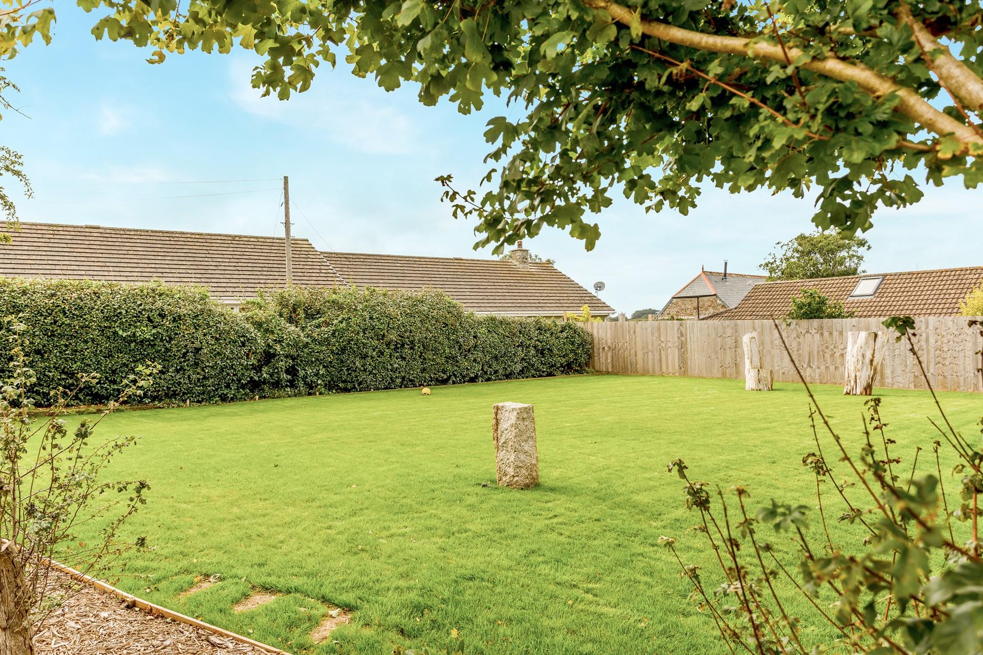 The garden is perfect for spending evenings al fresco with a cold G&T.