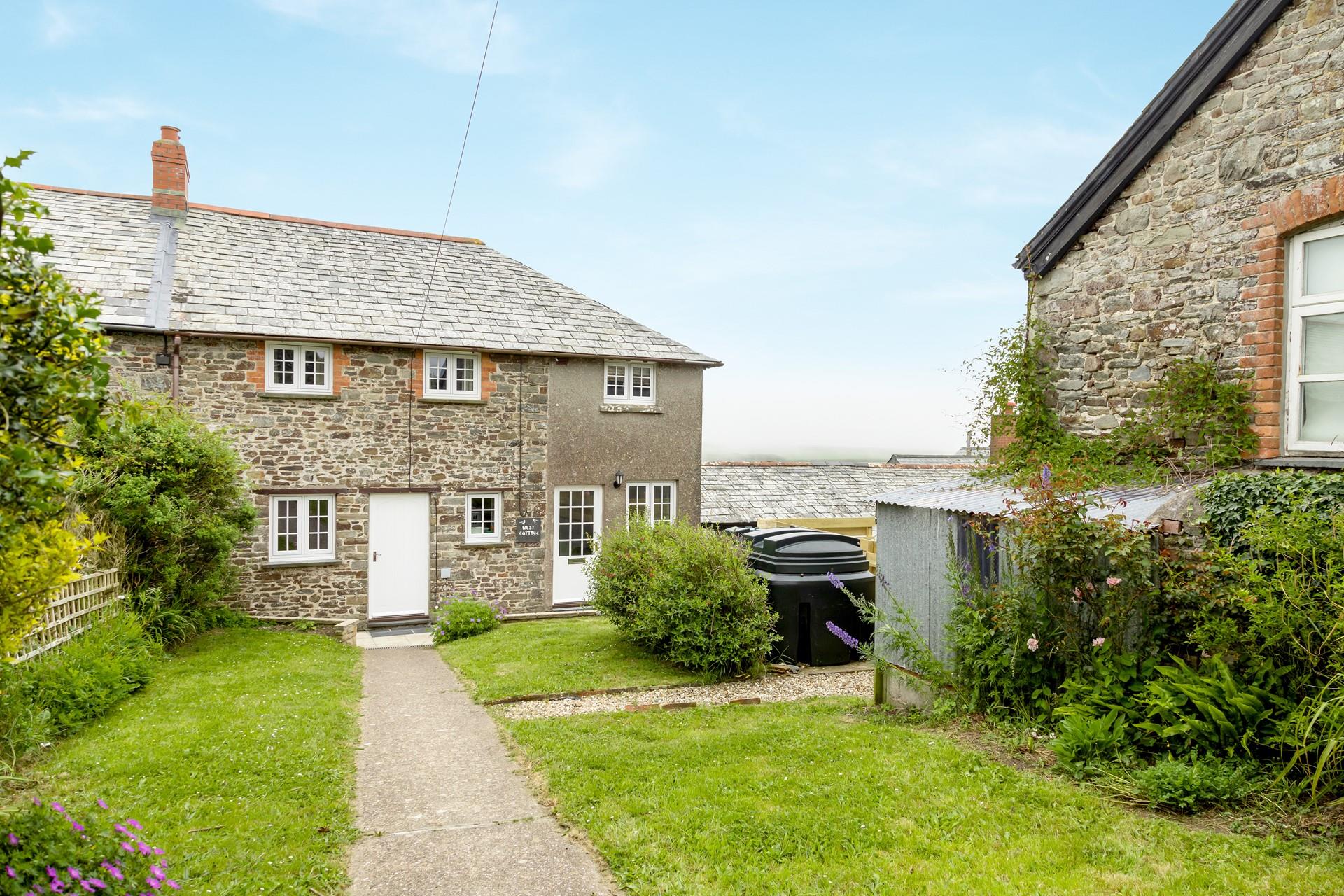 Stroll down the cottage path when you arrive ready to get stuck into countryside living.