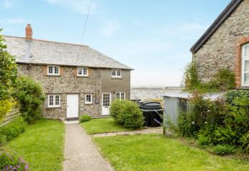 Stroll down the cottage path when you arrive ready to get stuck into countryside living.