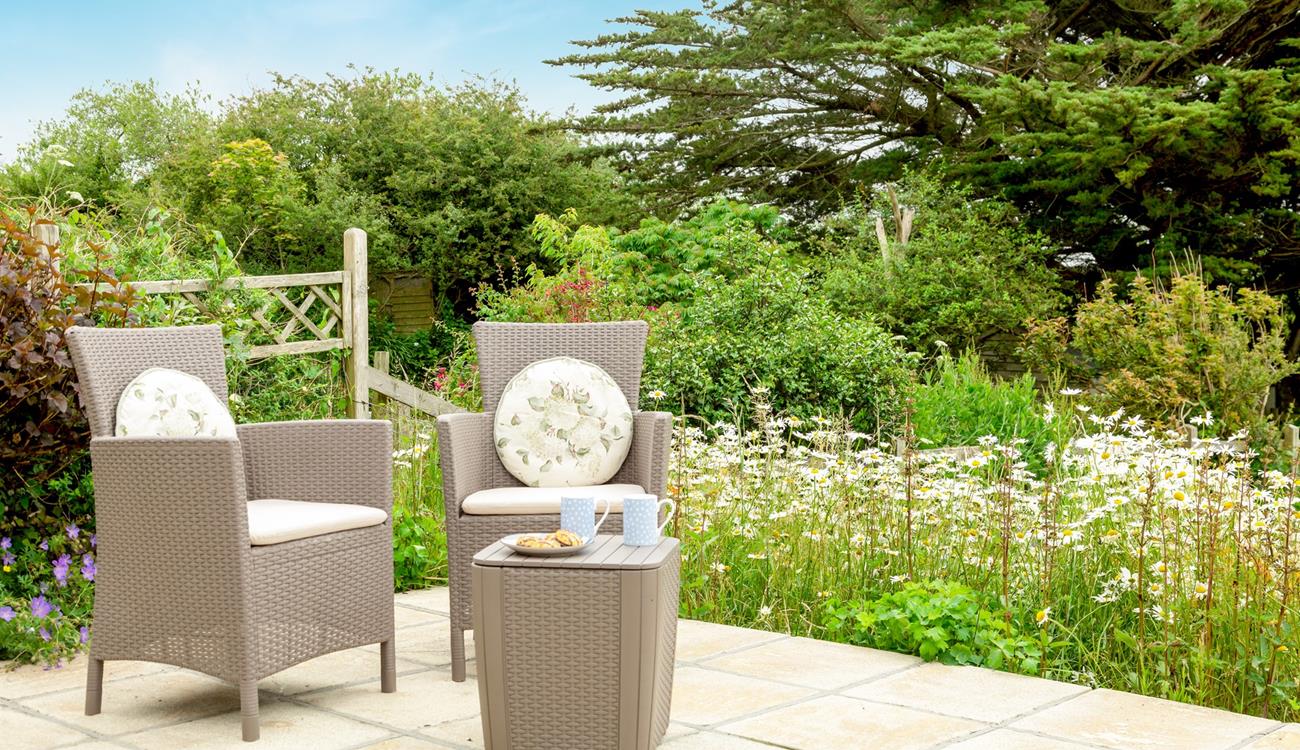 The garden is the perfect spot to enjoy tea and cake while listening to the bird song.