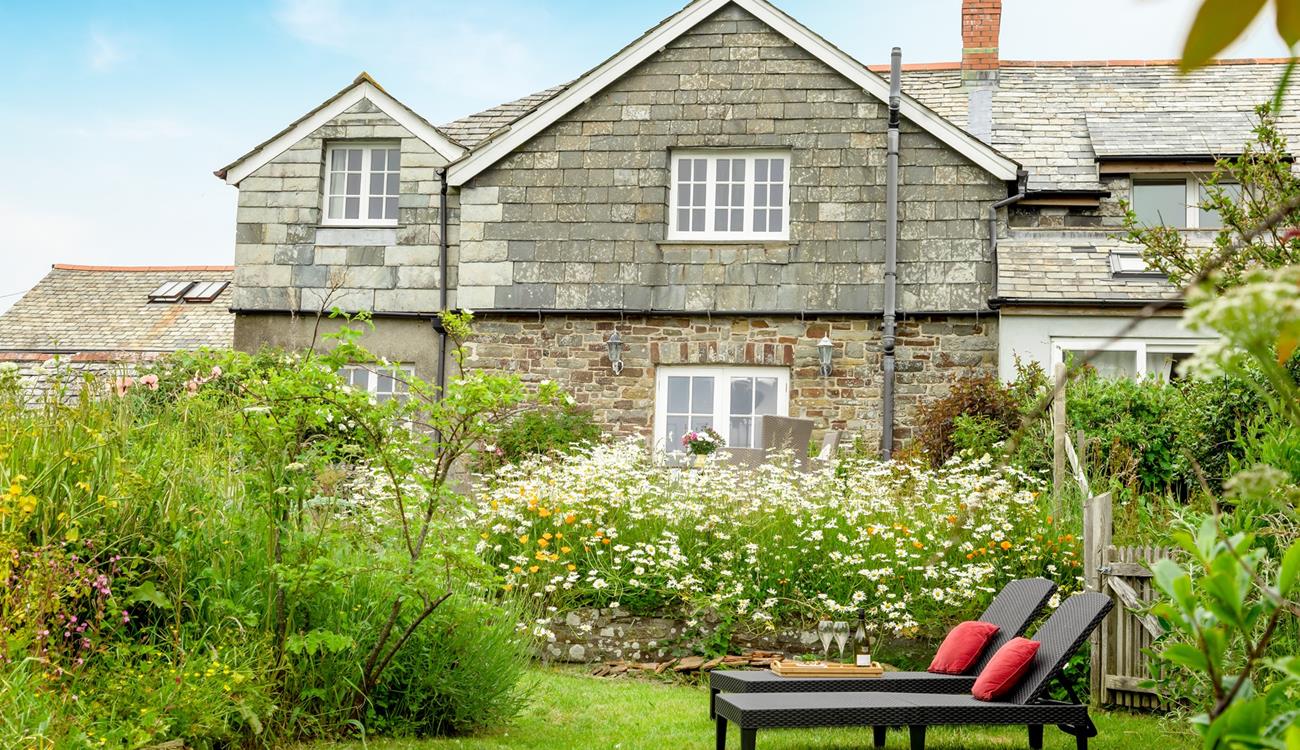 Lay on the loungers in the leafy garden soaking up the afternoon sun with your favourite drink in hand.