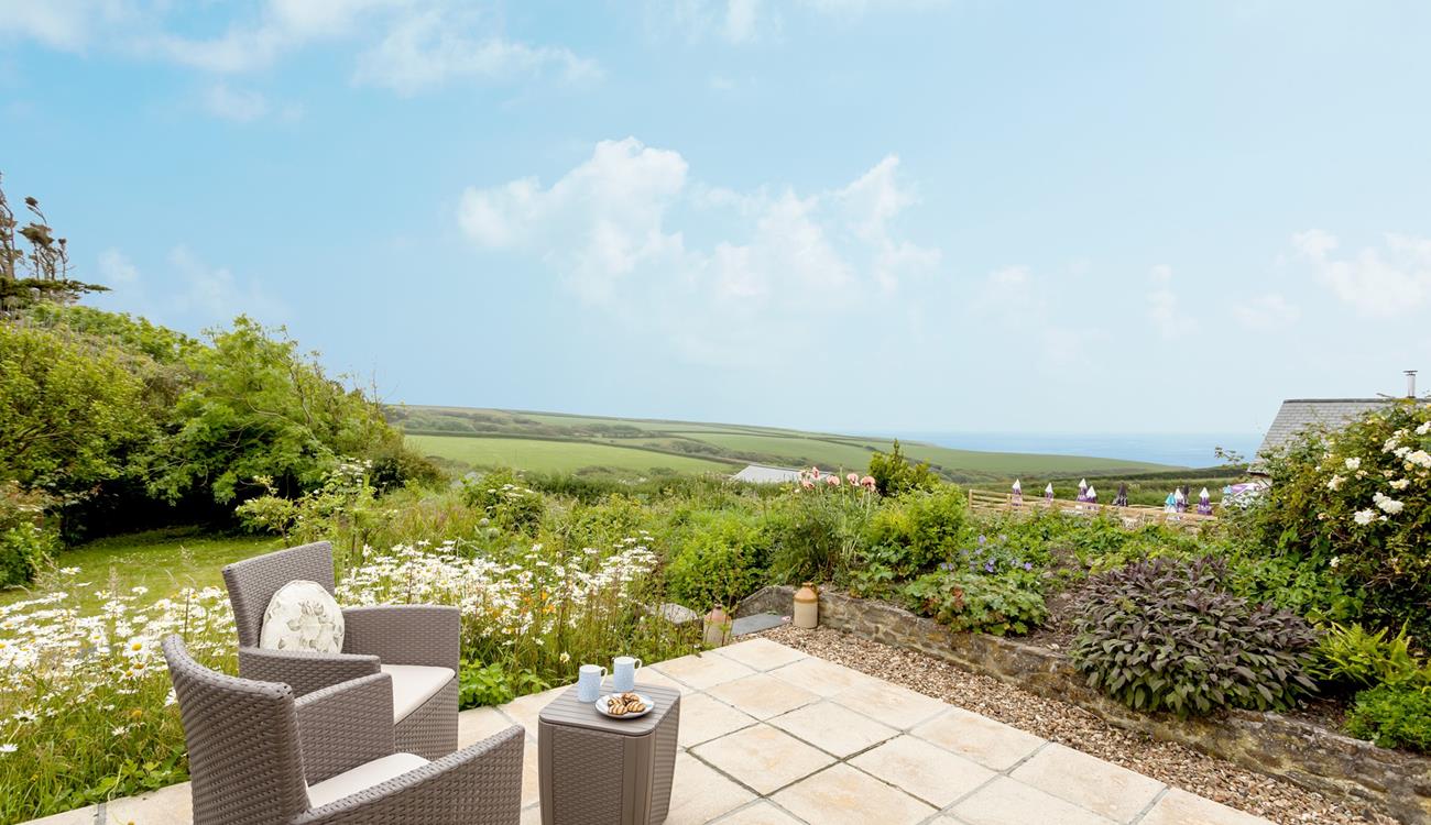 Take an afternoon cuppa out to soak up the sun.