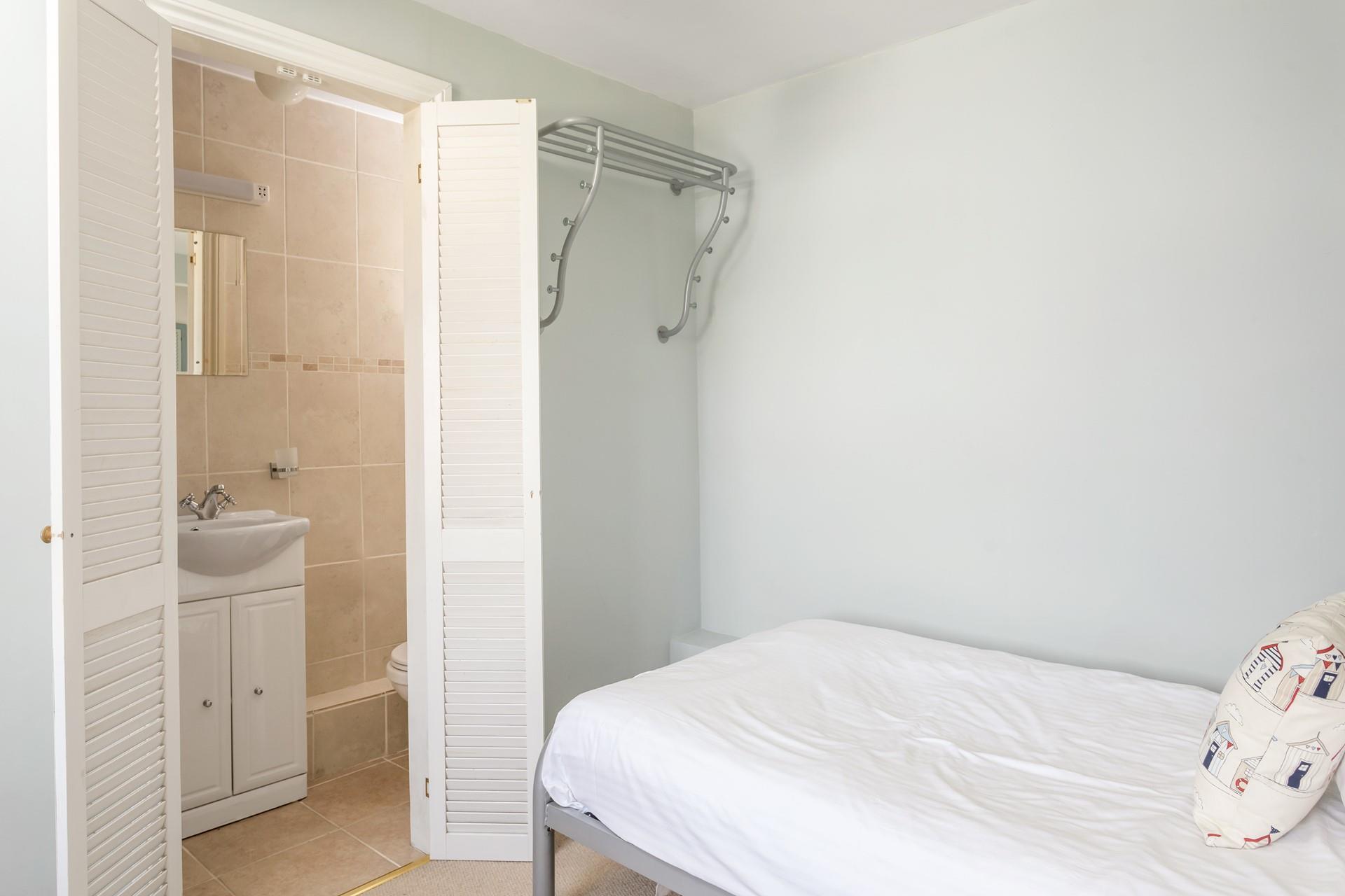 Wake up and get ready for a busy day ahead full of Cornish adventures.