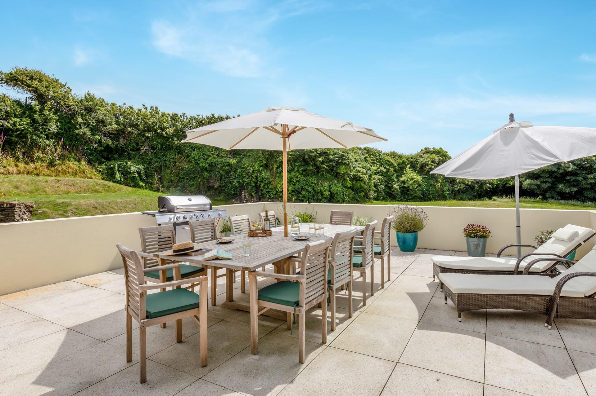 Light the barbecue and enjoy a delicious cook up!