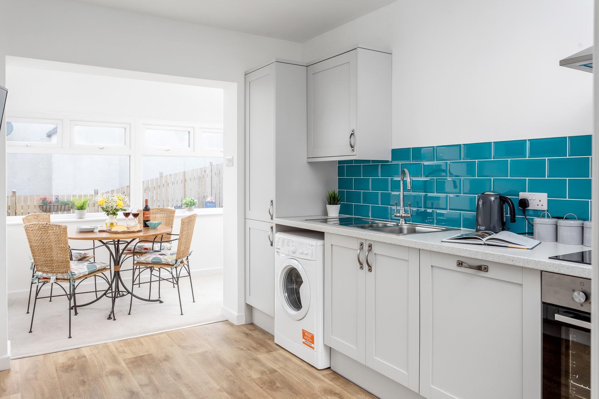 Start your day right with a cooked breakfast before heading to Pentewan Beach for a day of sunbathing and splashing in the sun.