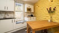 Spend lazy mornings sipping tea and cooking breakfast before heading out to explore the south west coast path.